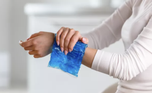 ice packs for topical steroid withdrawal